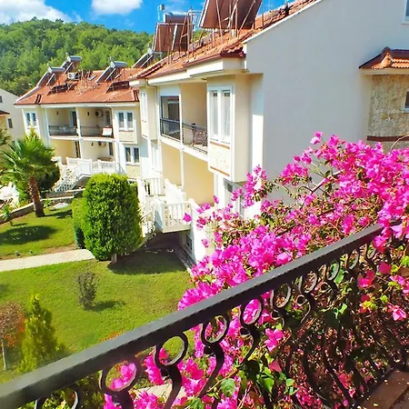 Hillcrest Apartment